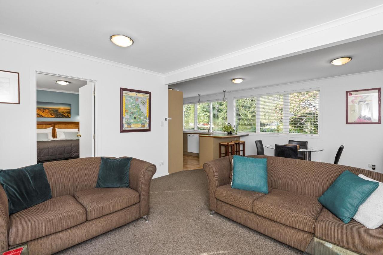 The Village Apartment, Just Steps To The Village Shops, Bars And Restaurants Havelock North Luaran gambar