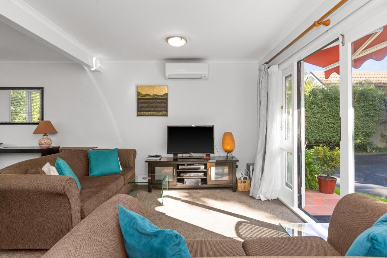 The Village Apartment, Just Steps To The Village Shops, Bars And Restaurants Havelock North Luaran gambar